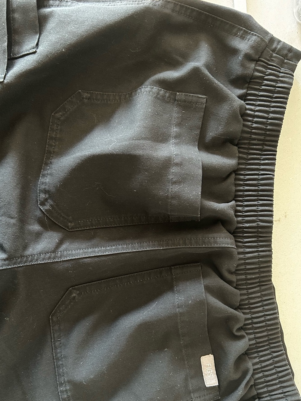 FIGS black technical collection pants sz S - Picture 7 of 9